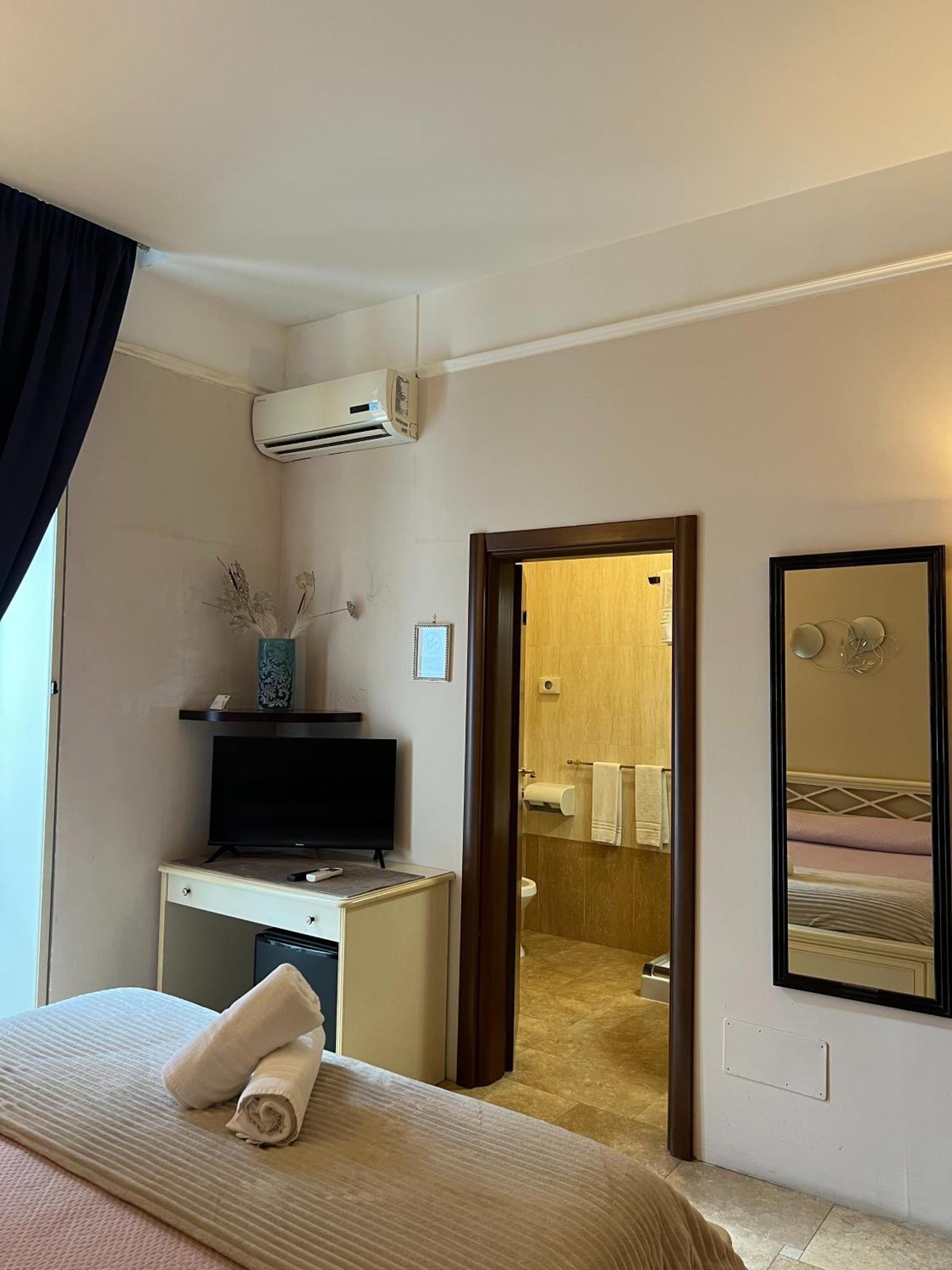 La Dimora Di Nettuno Bed & Breakfast Napoli
